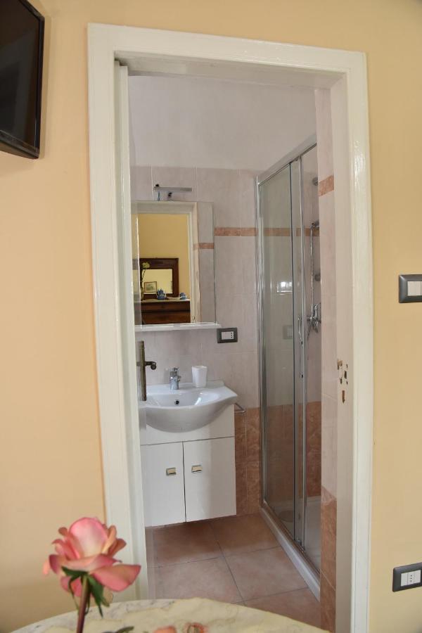 Rosaria Suite & Rooms Lecce Esterno foto